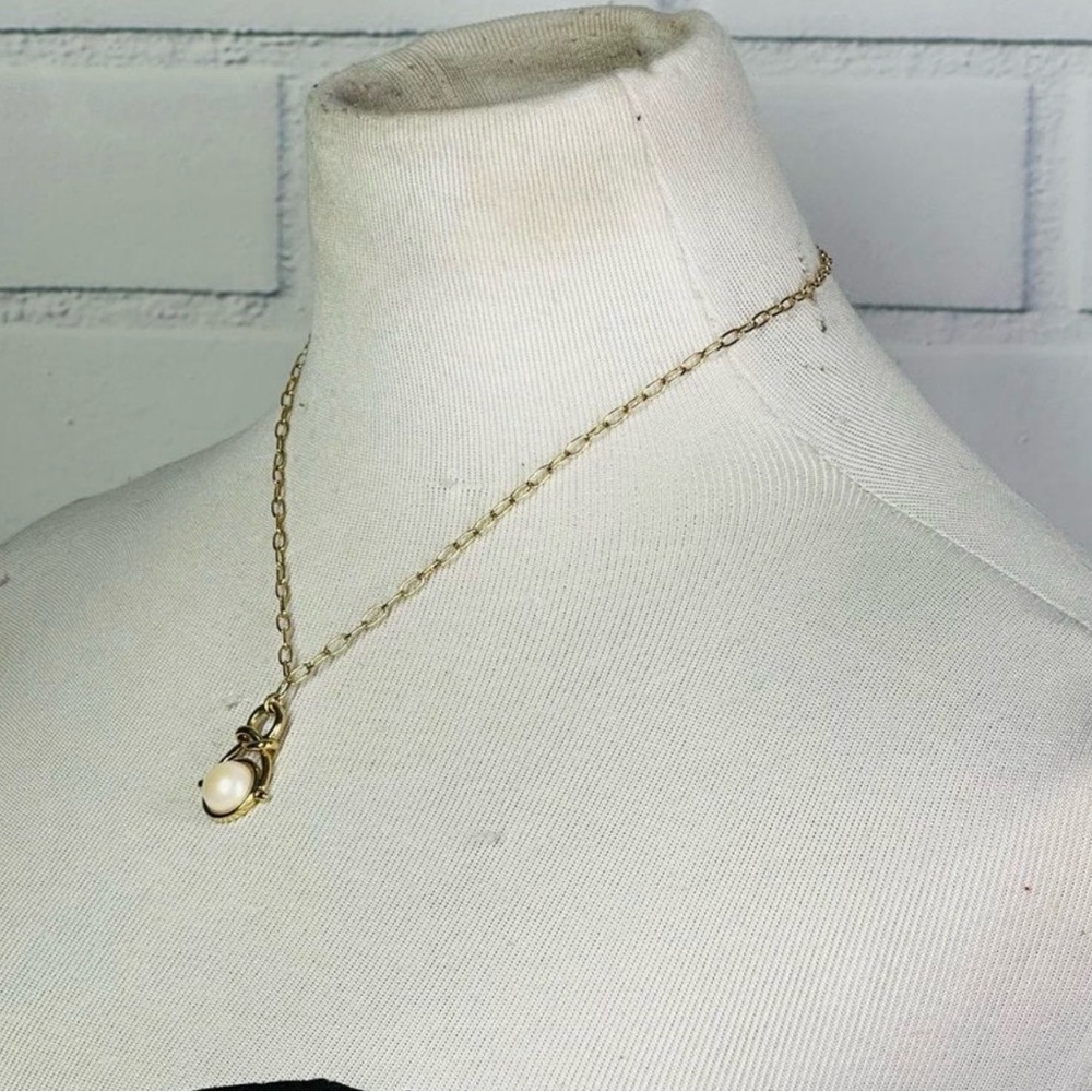 Ann Taylor Gold Chain Necklace with Pearl Pendant - Picture 3 of 4